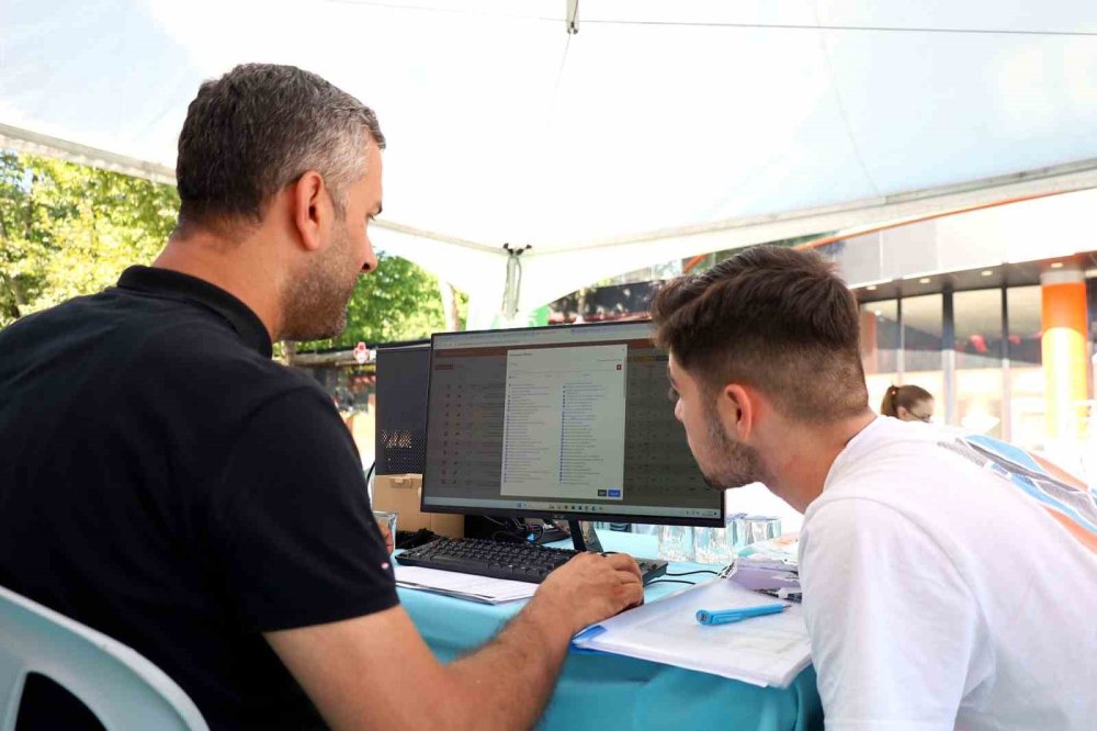 Yks’ye Giren Gençlere Ücretsiz Tercih Danışmanlığı