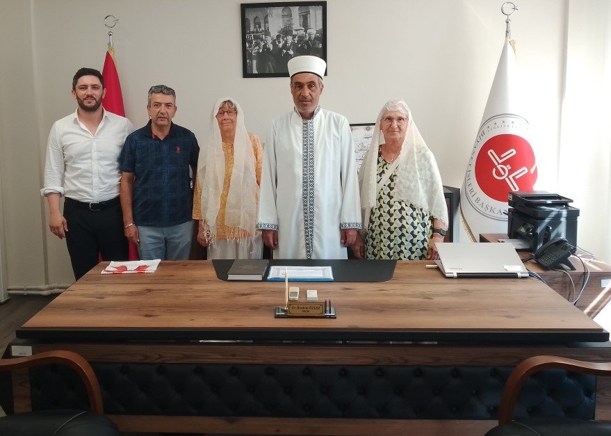 Alman Vatandaş Müslüman Oldu