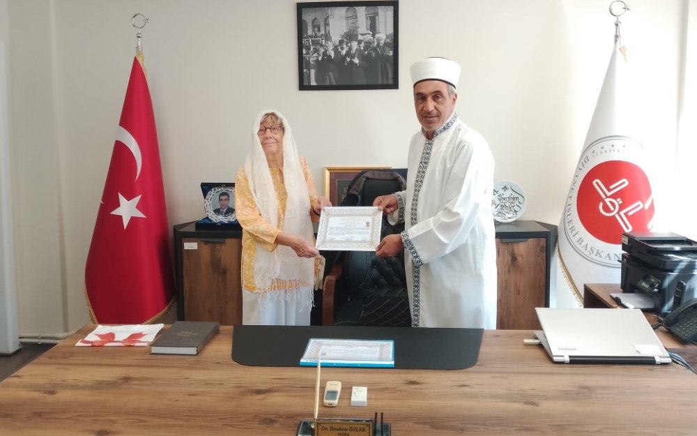 Alman Vatandaş Müslüman Oldu