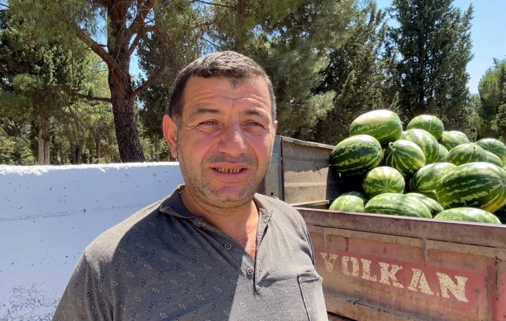 Tonlarca Karpuzu Ücretsiz Dağıttı