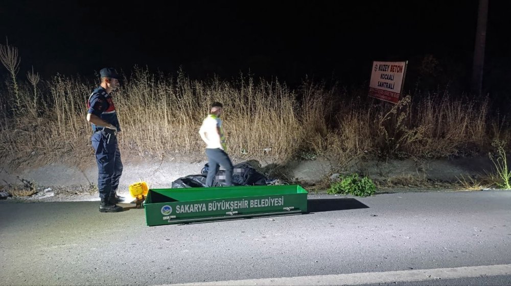 Biri Kazada, Diğeri Hastanede Vefat Eden Çift Yan Yana Toprağa Verildi