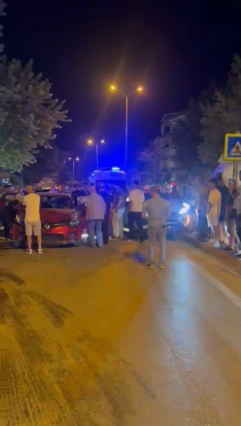 Zincirleme Kaza: 4 Yaralı