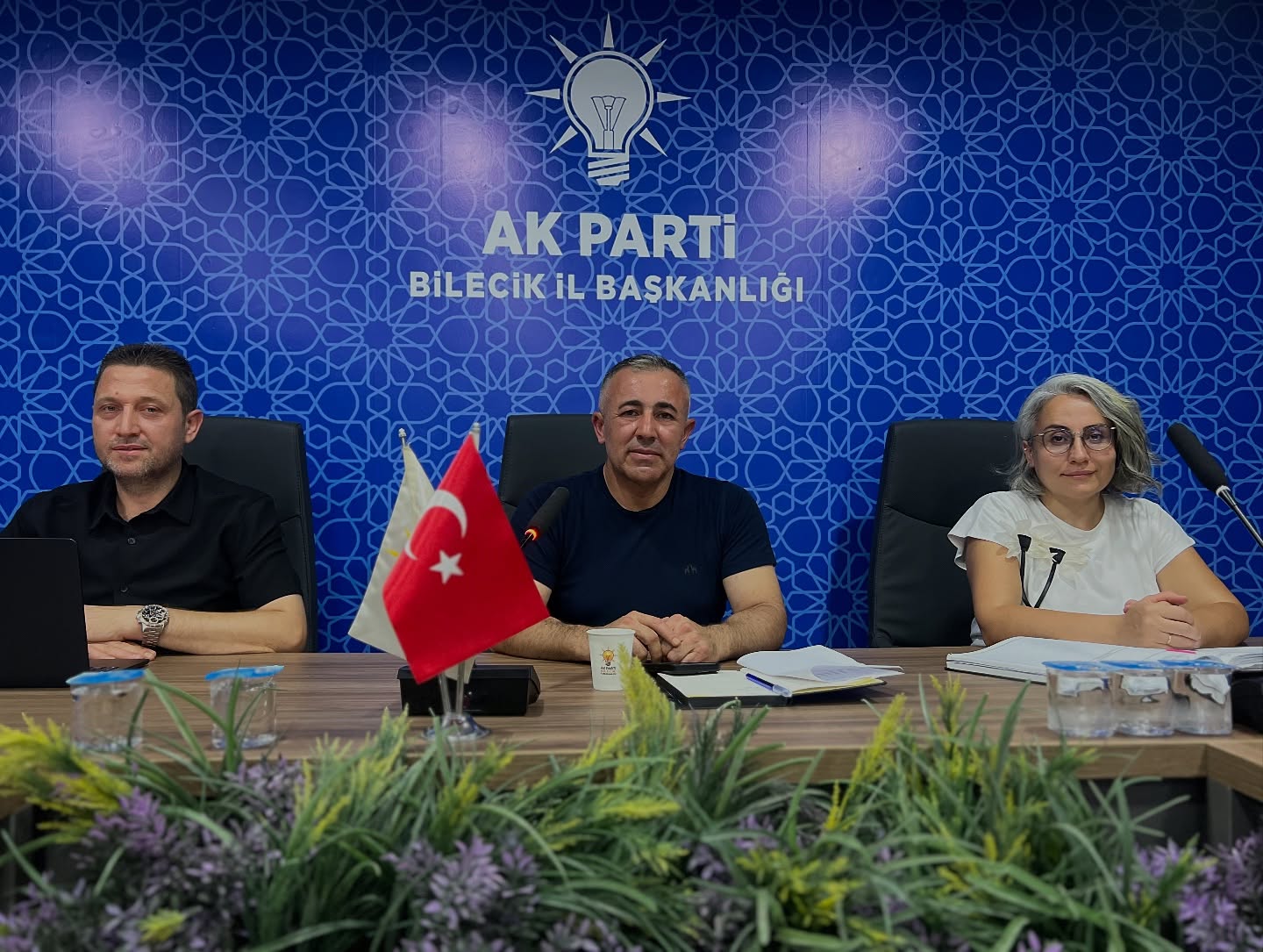 akp2.jpg
