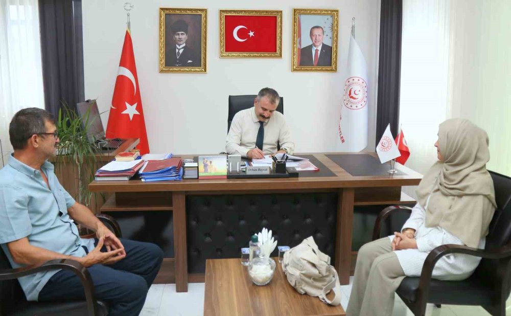 Bir Haftalık Bebek Kurumlara Girmeden Koruyucu Ailesiyle Buluştu