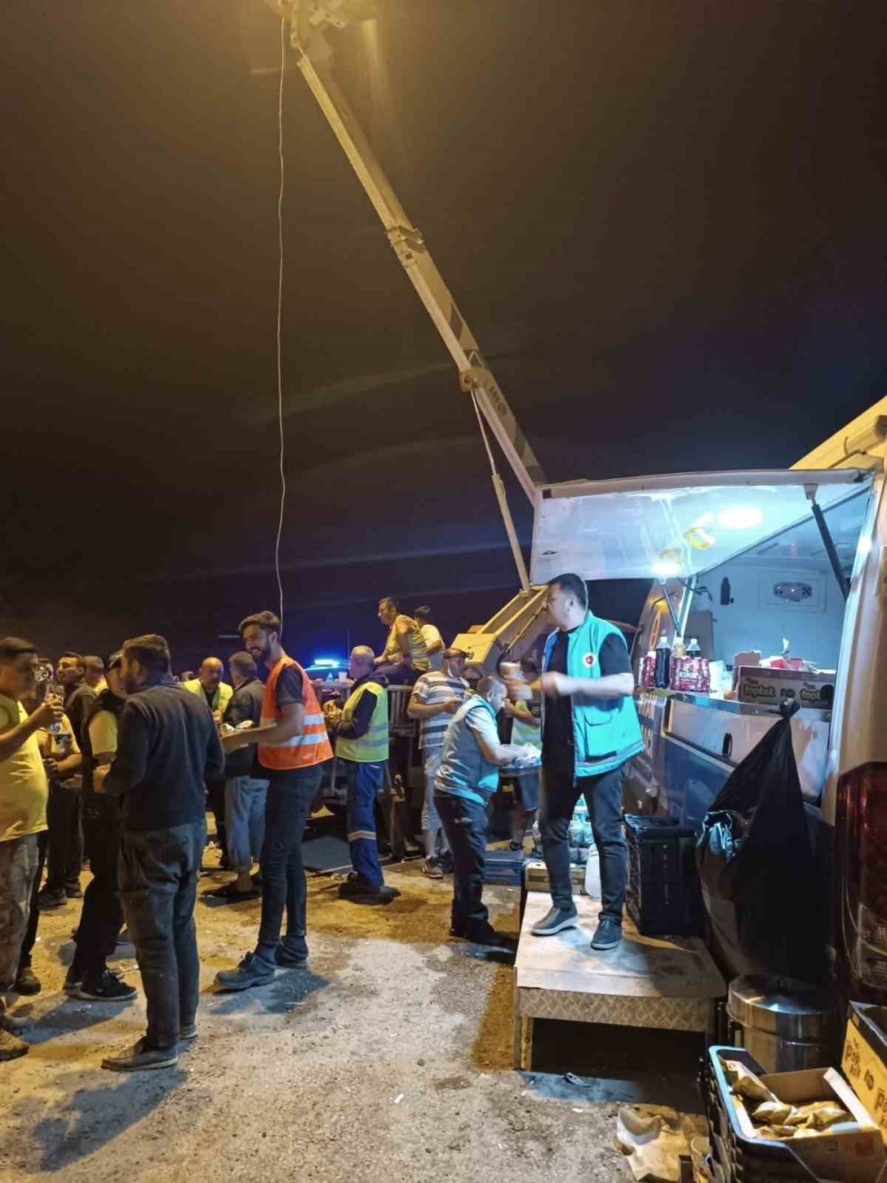 İl Müftülüğü’nden Orman Yangınına Destek