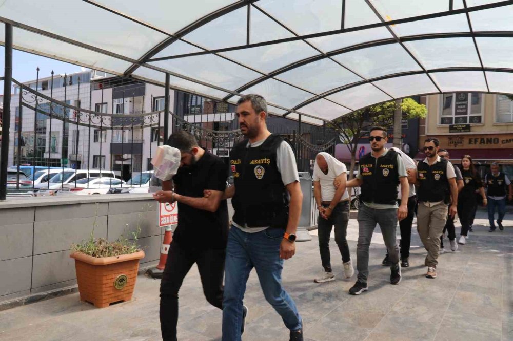 10 Milyon TL Dolandıran 5 Şüpheli Tutuklandı