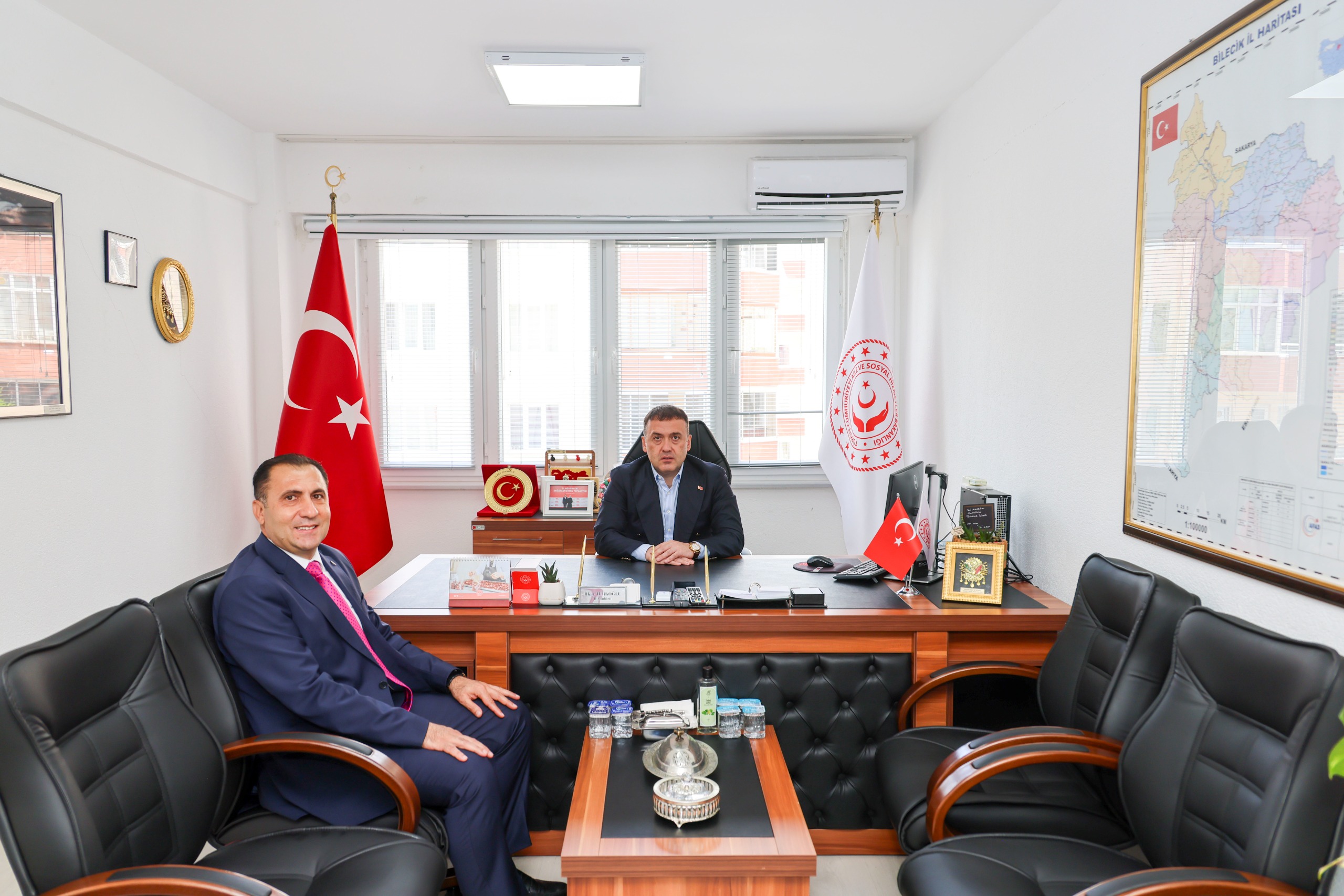 vali-sozer-aile-ve-sosyal-hizmetler-il-mudurlugunu-ziyaret-etti-5.jpeg