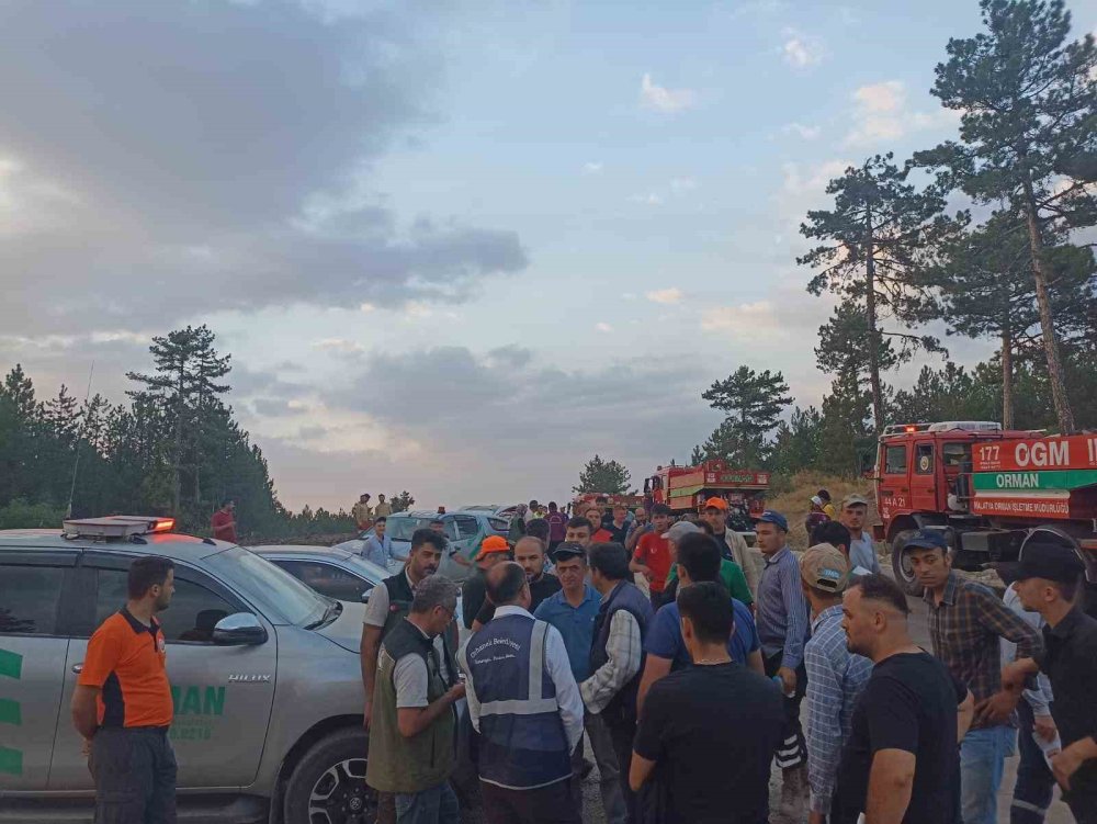 Belediyeden Yangın Bölgesine Tam Destek