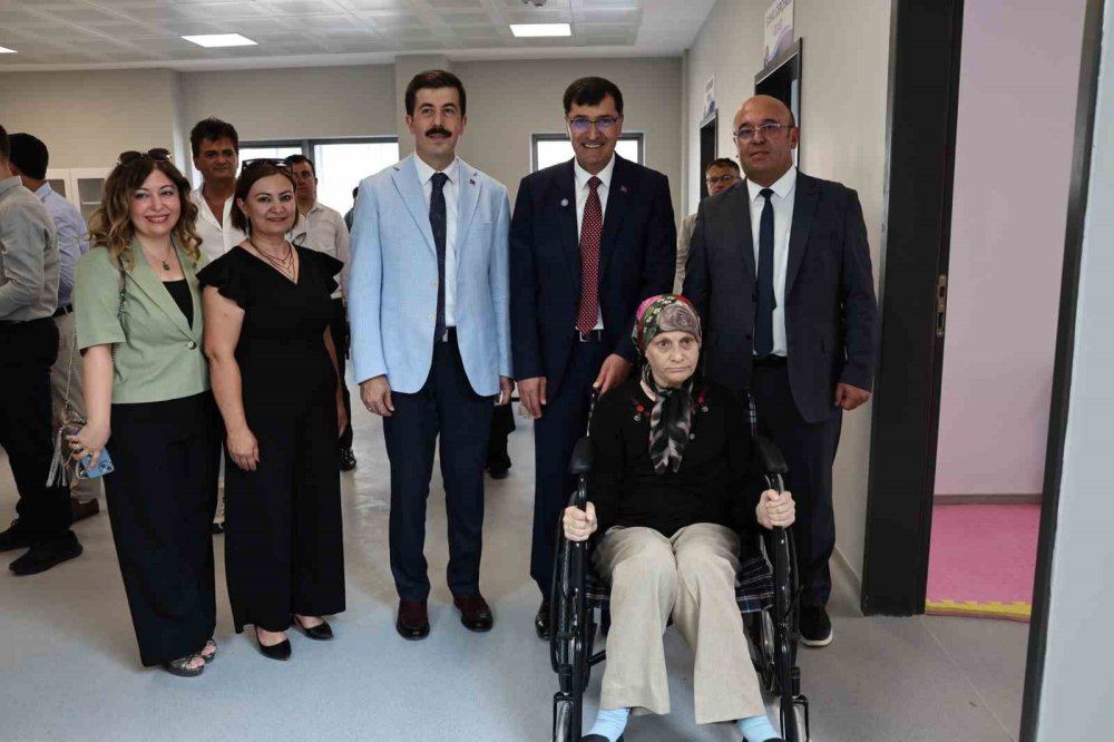 Yaşlı Ve Engelli Gündüz Yaşam Merkezi Açıldı