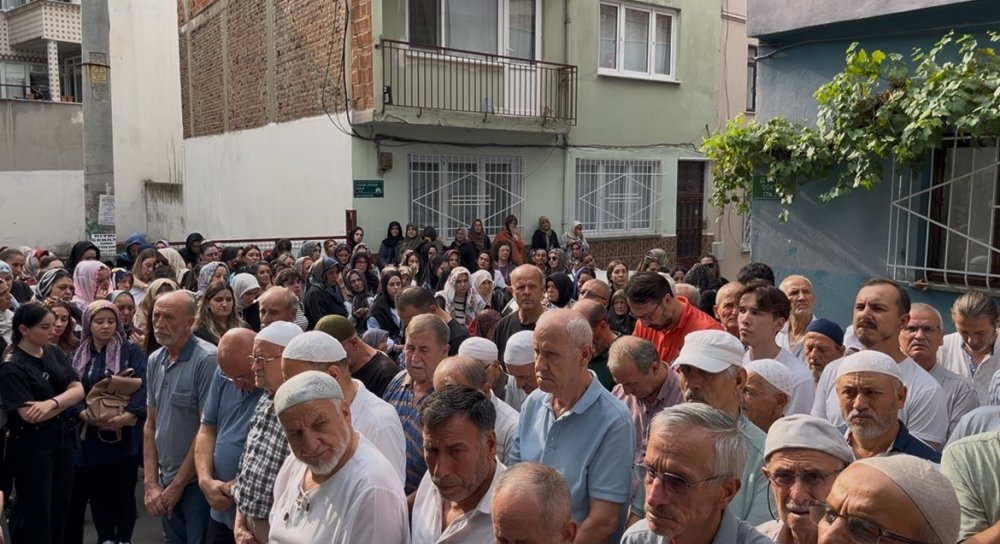Alkollü Sürücünün Neden Olduğu Kazada Hayatını Kaybedenler Son Yolculuklarına Uğurlandı