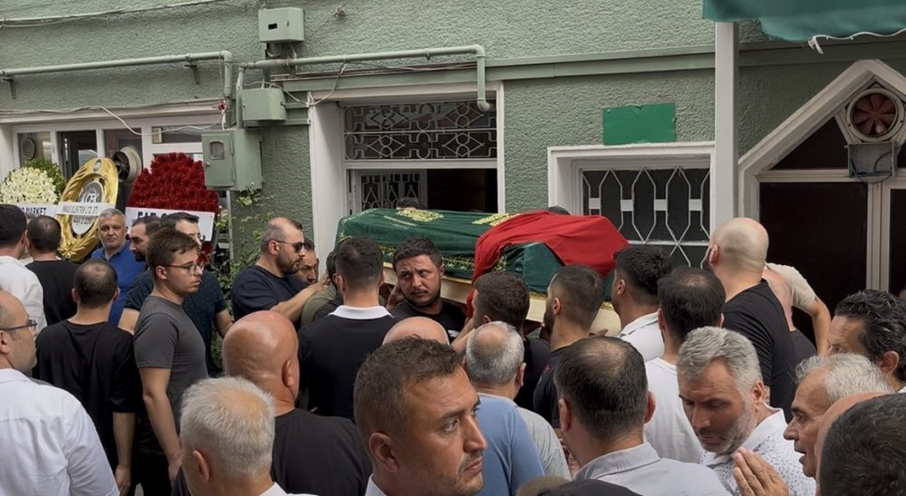 Alkollü Sürücünün Neden Olduğu Kazada Hayatını Kaybedenler Son Yolculuklarına Uğurlandı
