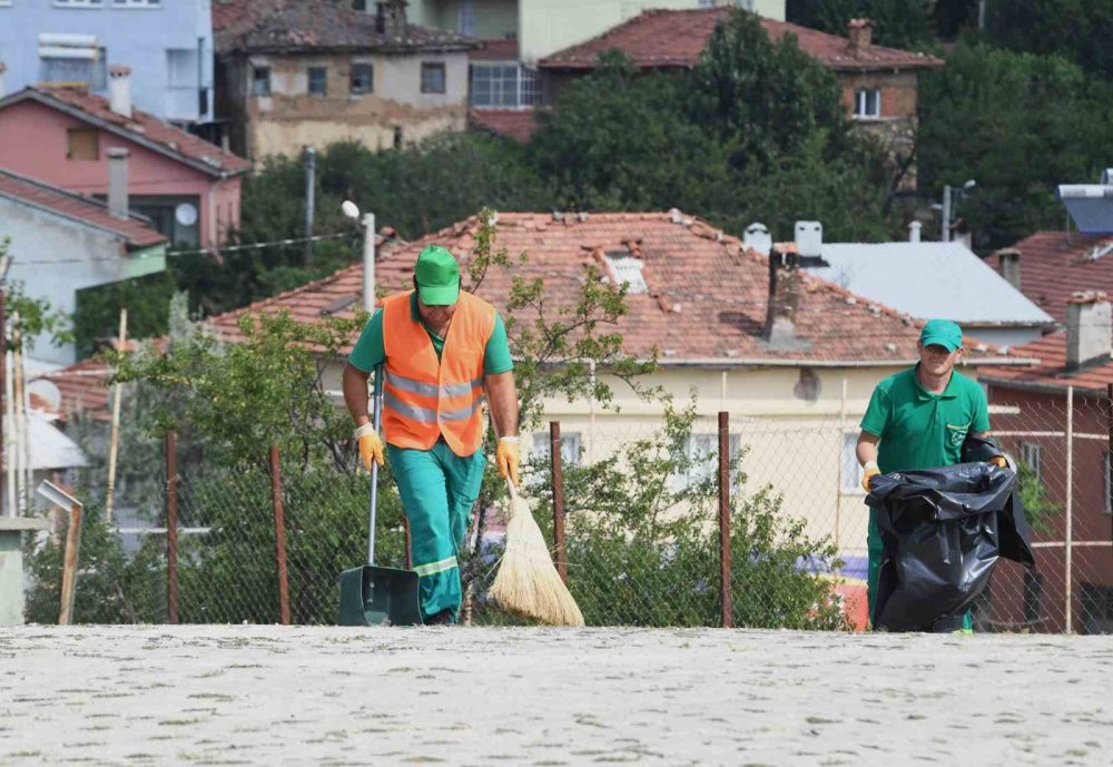 Her Gün 270 Kilometre Alan Temizleniyor