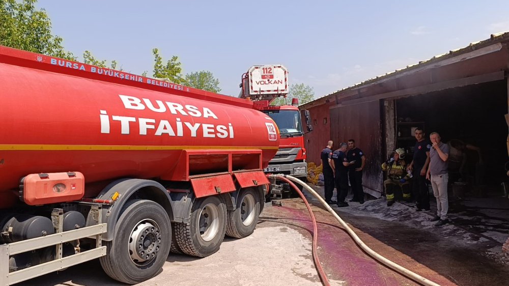 Mobilya İmalathanesinde Yangın