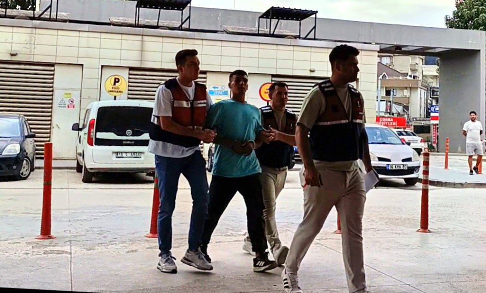 Oto Farelerine Geçit Yok
