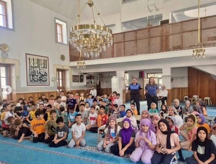 Bilecik İl Emniyet Müdürlüğü’nden Çocuklara Güvenli Gelecek Eğitimi