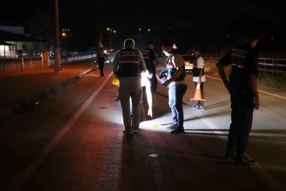 Kanlı Geceden Detaylar: "Kız Yeğene Laf Atma" İddiası, Silahlı Kavgaya Dönüştü