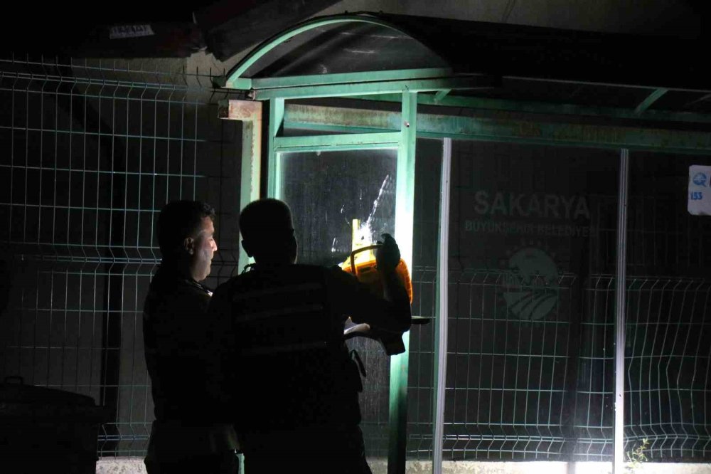 Kanlı Geceden Detaylar: "Kız Yeğene Laf Atma" İddiası, Silahlı Kavgaya Dönüştü