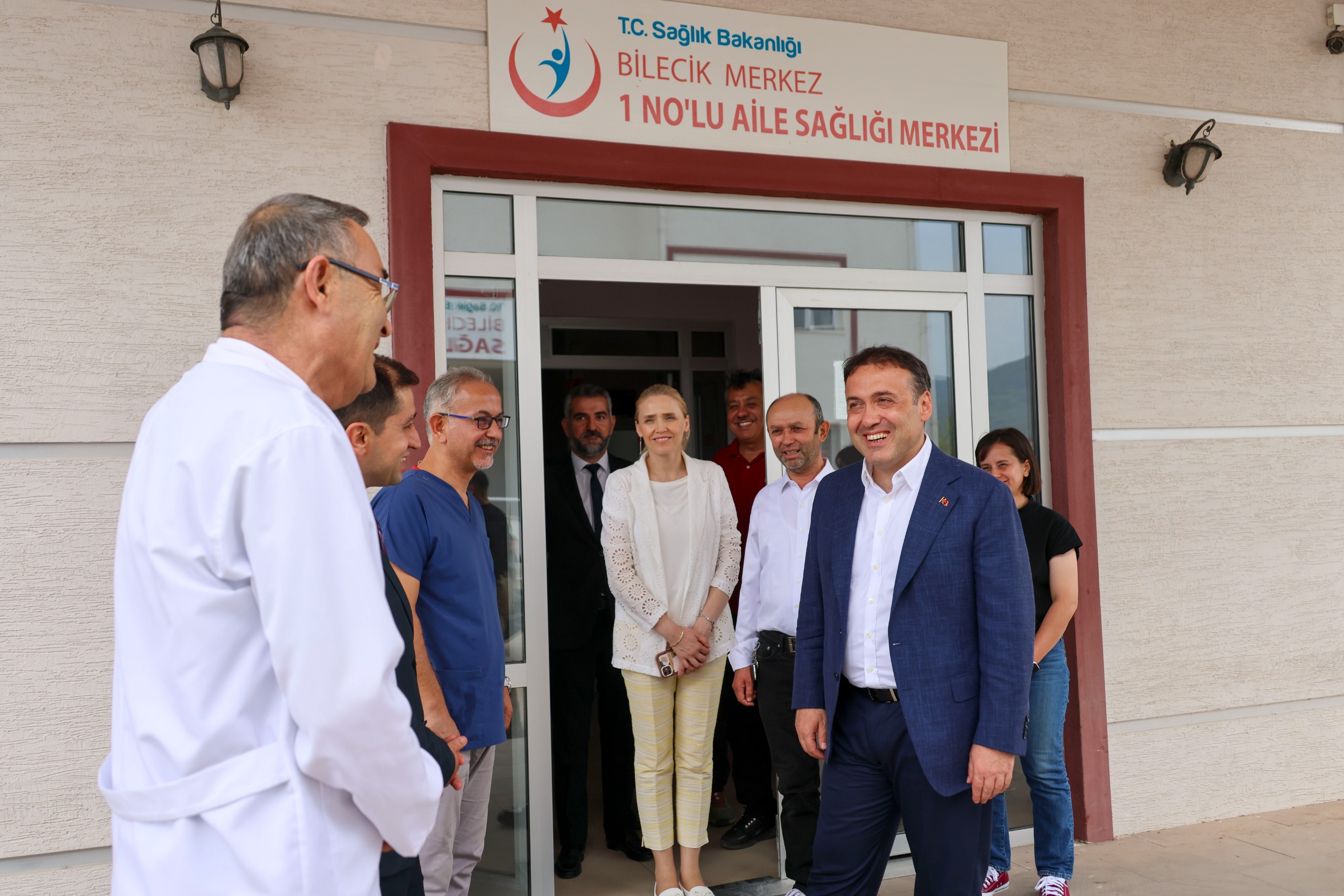 vali-sozer-bilecik-merkez-1-nolu-aile-sagligi-merkezini-ziyaret-etti3.jpg