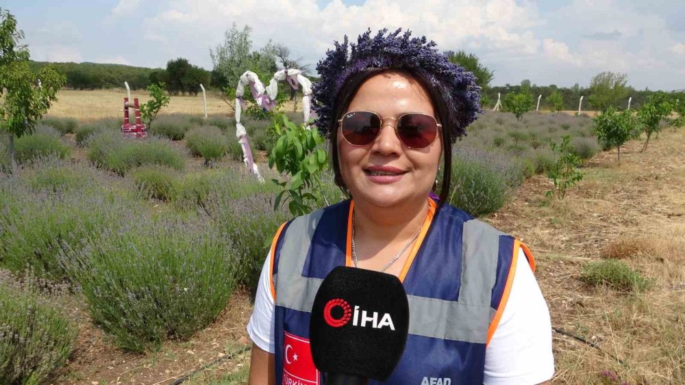Afad Gönüllüleri Lavanta Bahçesinden Çevreye Duyarlılık Mesajı Verdi