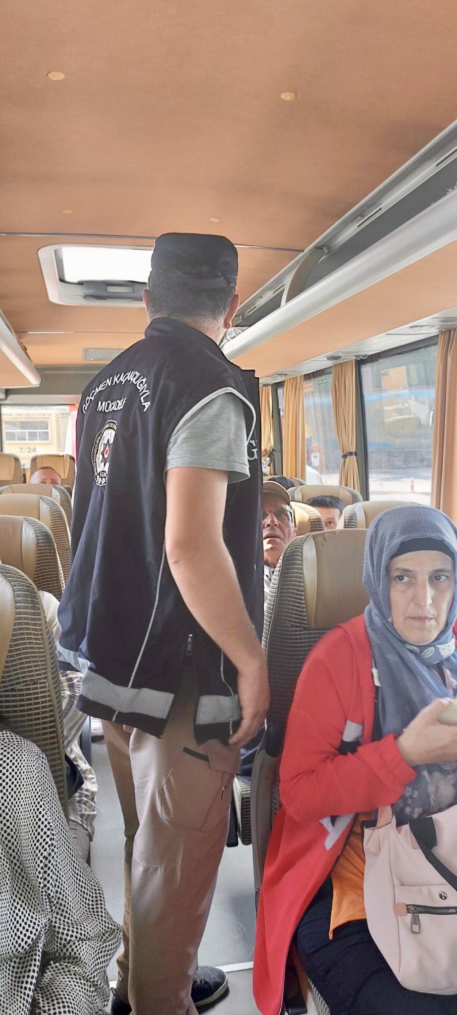 emniyetten-duzeniz-gocmen-denetimi2.jpg