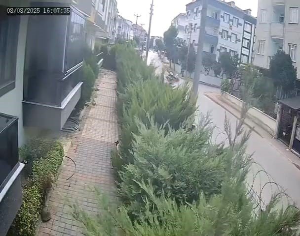 İki Motosiklet Çarpıştı 3 Kişi Yaralandı
