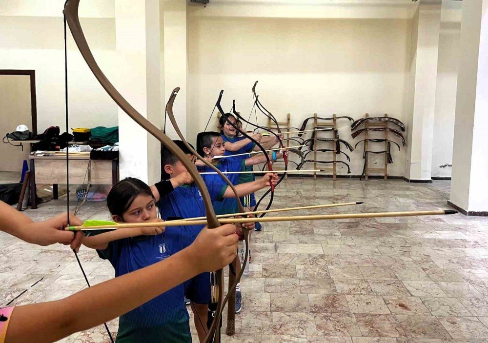 Yaz Spor Okulları Devam Ediyor