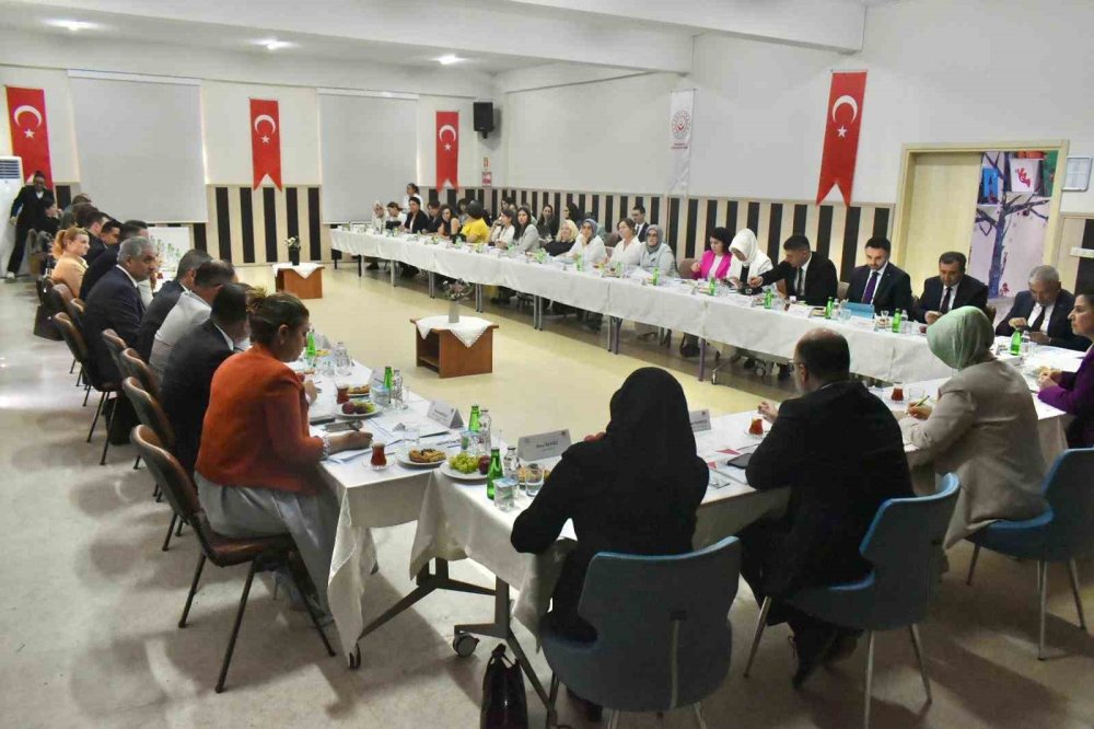 Aile Ve Sosyal Hizmetler İl Müdürlüğü’nden Kadın Haklarına Güçlü Destek