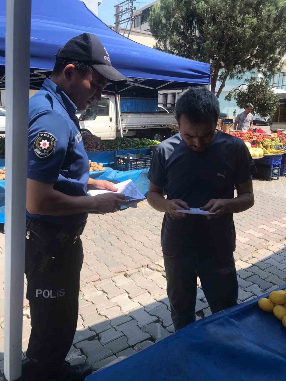 Polis Dolandırıcılığa Karşı Broşür Dağıttı