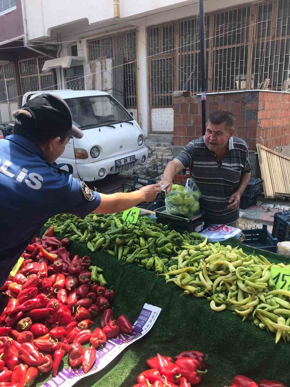 Polis Dolandırıcılığa Karşı Broşür Dağıttı