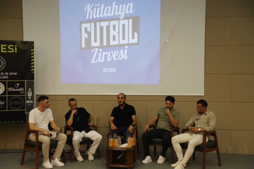 Futbol Zirvesi Coşkusu Yaşandı