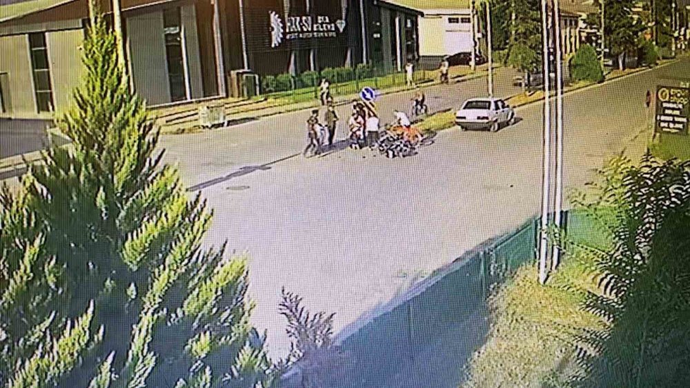 Kamyonetle Çarpışan Motosiklet Sürücüsü Yaralandı