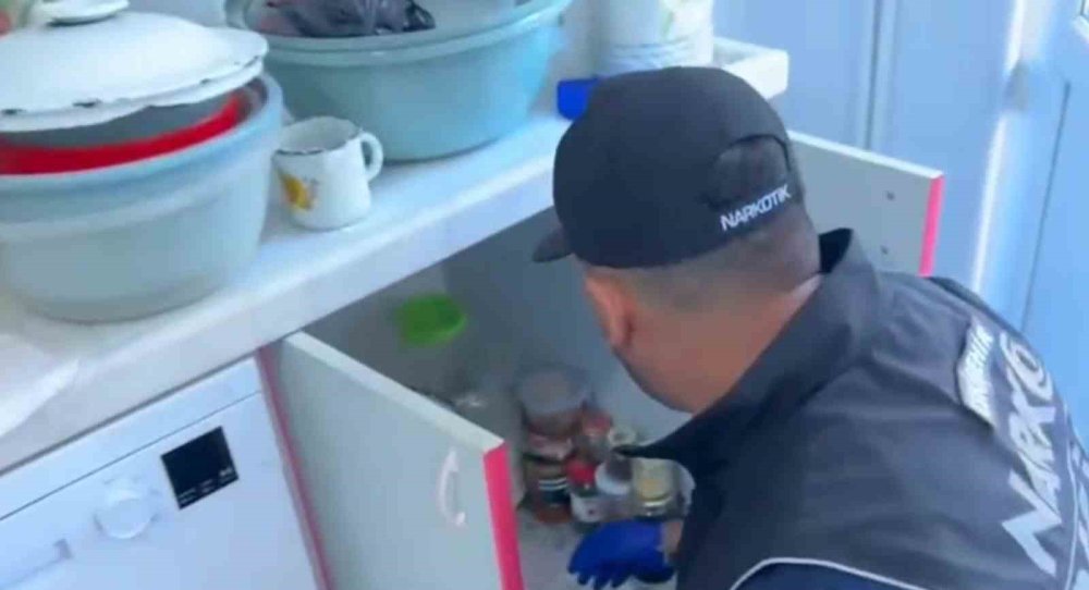 Uyuşturucu Operasyonunda 5 Şüpheli Tutuklandı