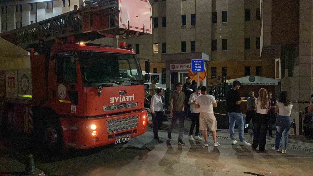 Belediye Binasında Yangın Paniği