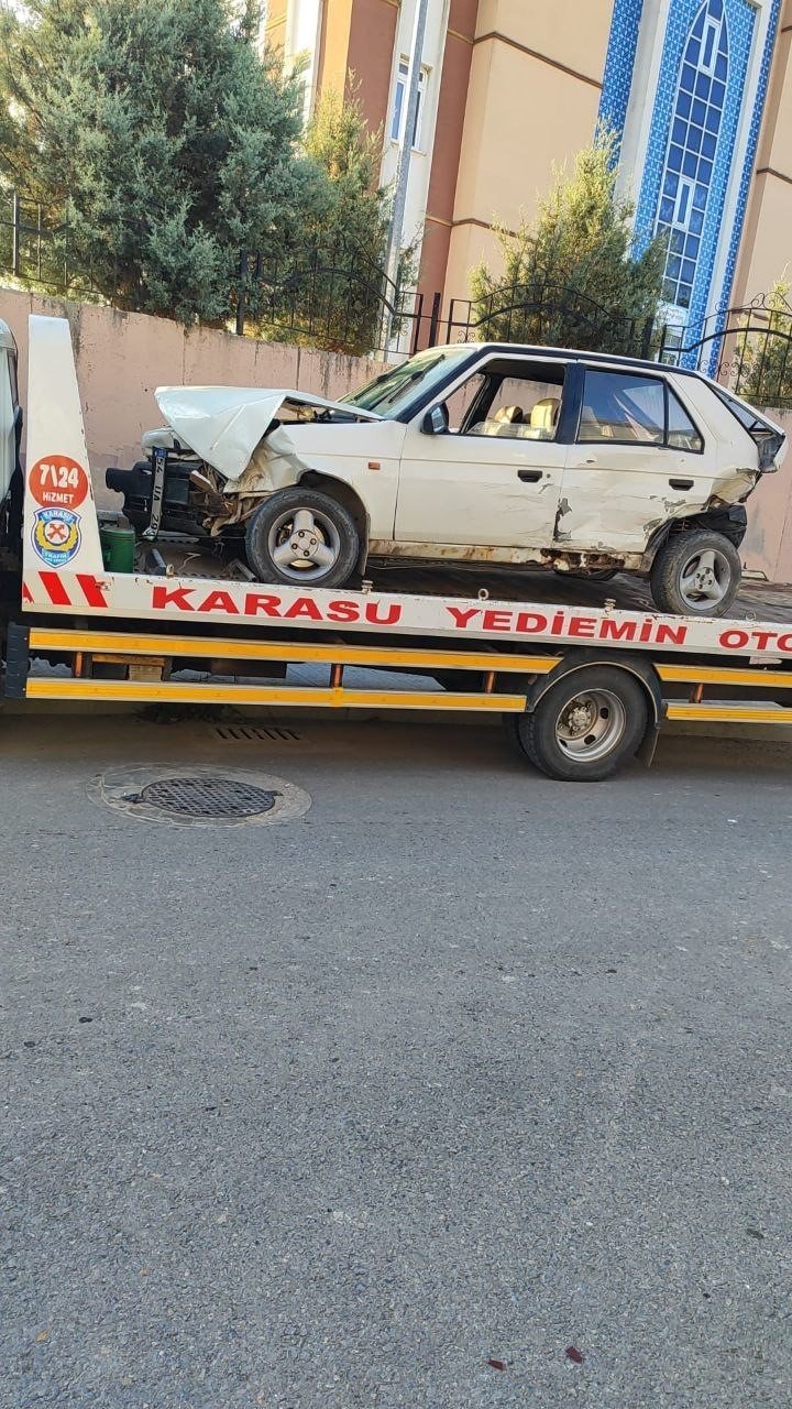 Eşine Sinirlenen Kadın Cip İle Dehşet Saçtı