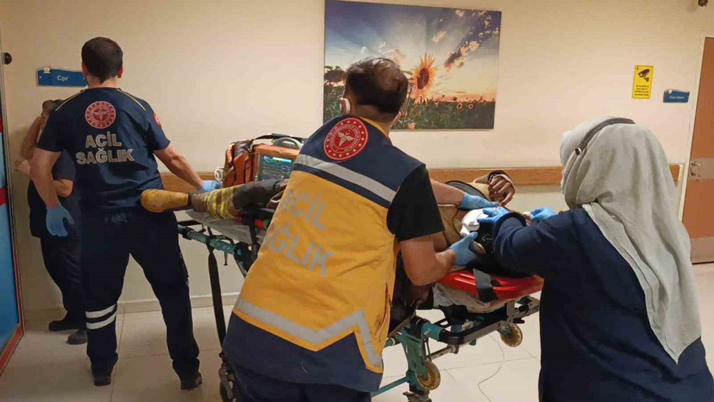 Geri Dönüşüm Tesisinde Yangın: 1 İtfaiye Eri Ağır Yaralandı