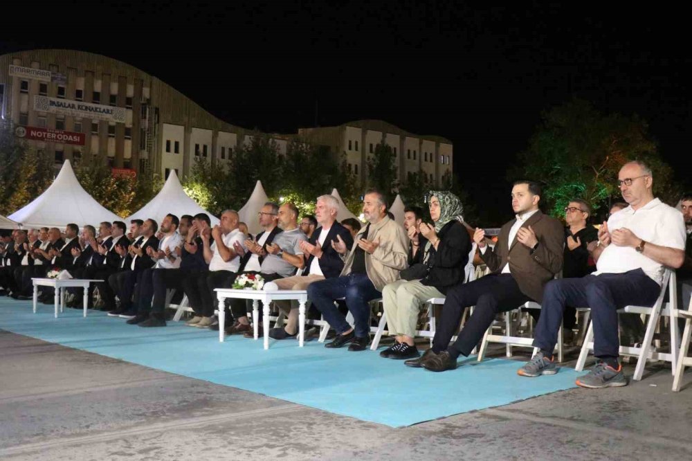 03.02’de Sakarya’da Eller Semaya Açıldı