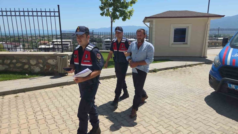Cinayet Zanlısı Şahıs Adliyeye Sevk Edildi