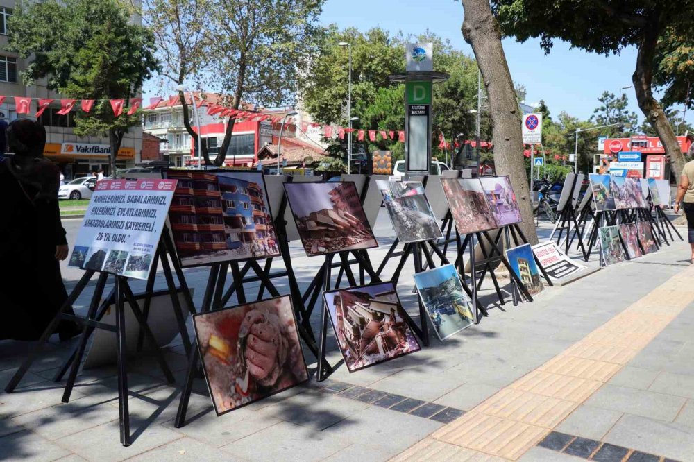 Depremde 12 Saat Enkaz Altında Kaldı