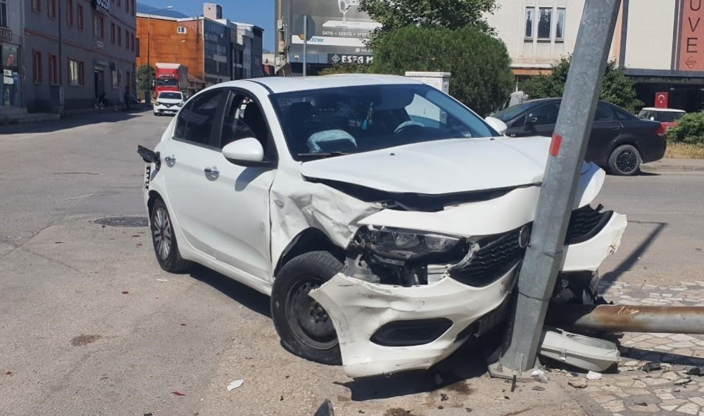 Kaza Anı Kamerada: 1 Yaralı