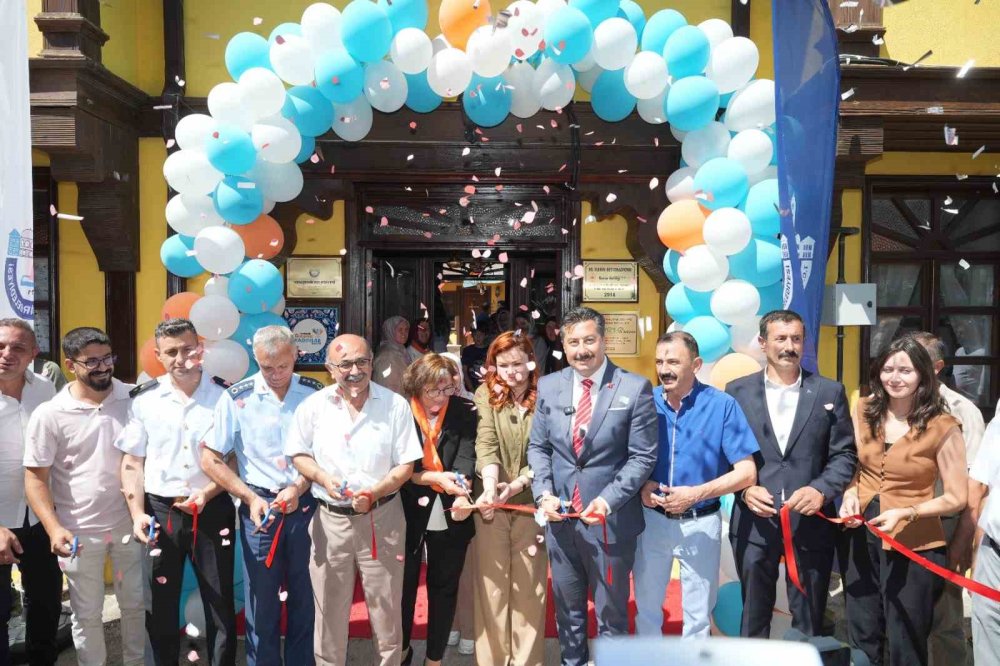 Tarihi Sarı Köşk Sosyal Hayata Kazandırıldı