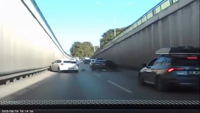 Alkollü Sürücü Trafiği Birbirine Kattı