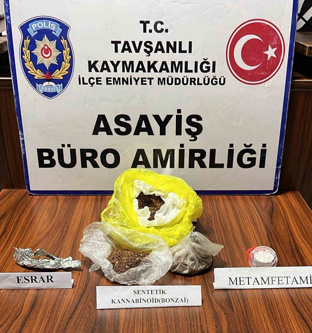 Cezaevi Firarisi Uyuşturucu Operasyonuyla Yakalandı