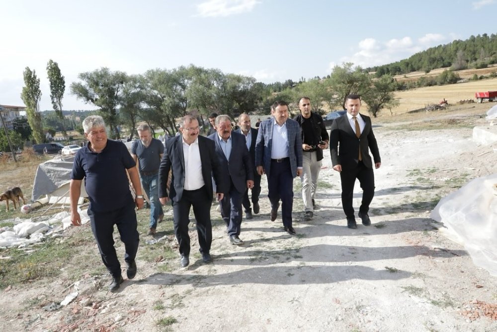 Gürpınar Köylüleri Kendi İmkanlarıyla Sosyal Tesis Yapıyor