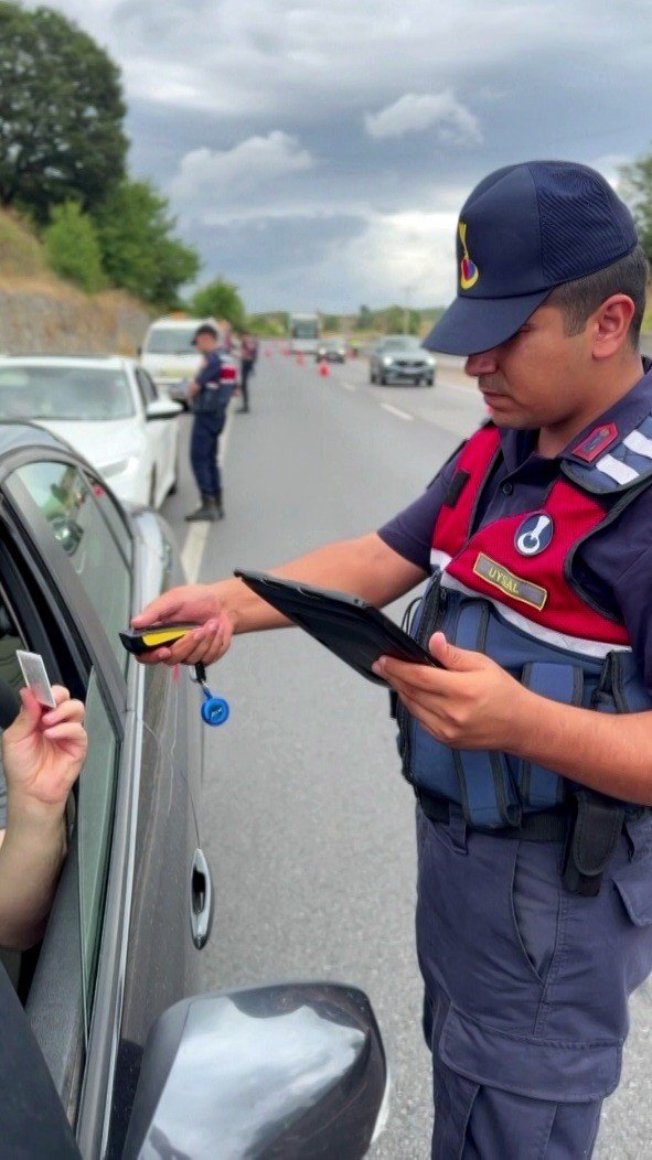 Jandarma Suça Geçit Vermiyor: 1 Ayda 206 Şüpheli Tutuklandı