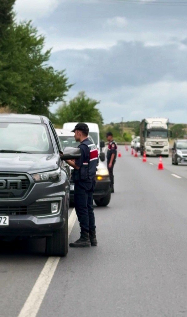 Jandarma Suça Geçit Vermiyor: 1 Ayda 206 Şüpheli Tutuklandı