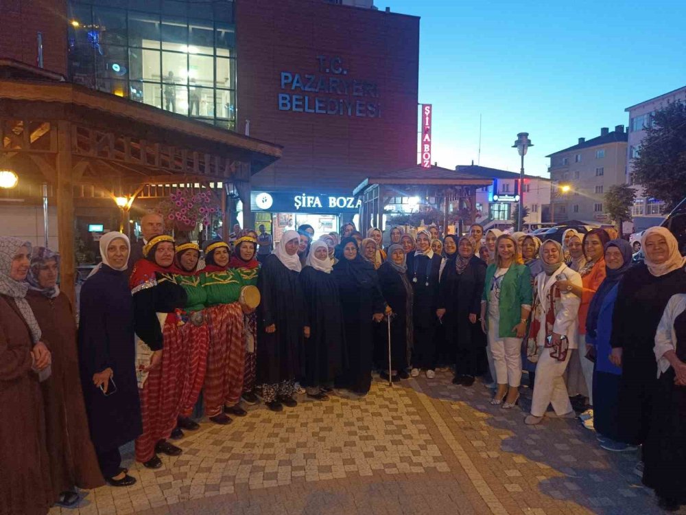 Ak Parti Genel Merkez Kadın Kolları Başkanı, Çömlek Yaptı