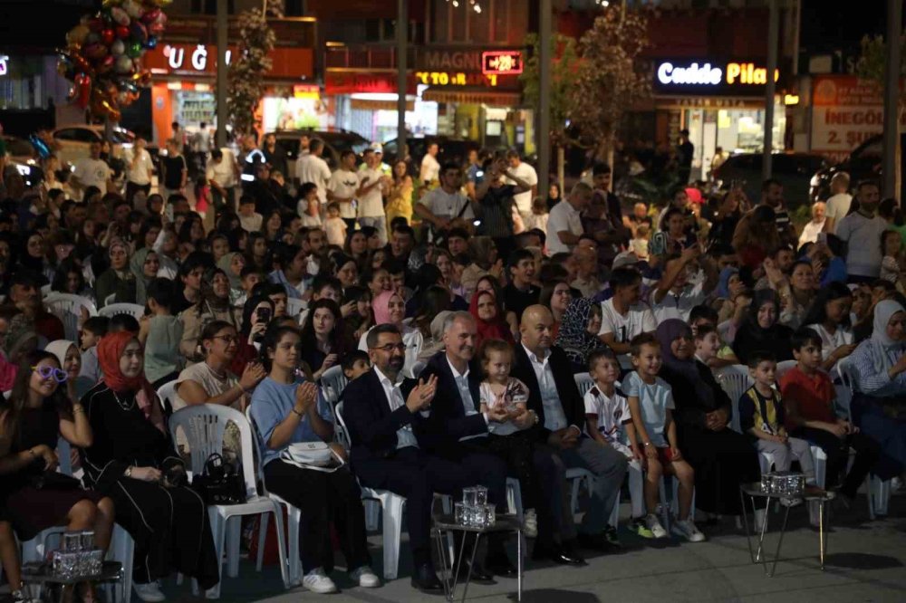 İnegöl'de Aydın Şahin Konseri