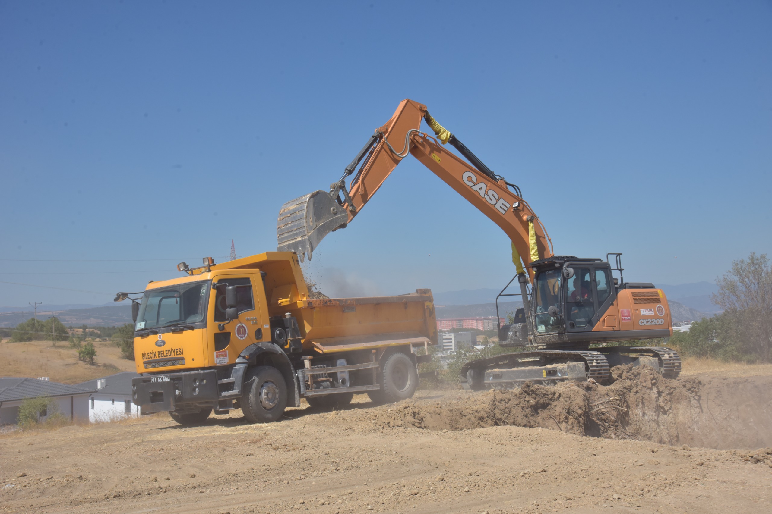 ekipler-sahada-calismalara-devam-ediyor-3.jpg