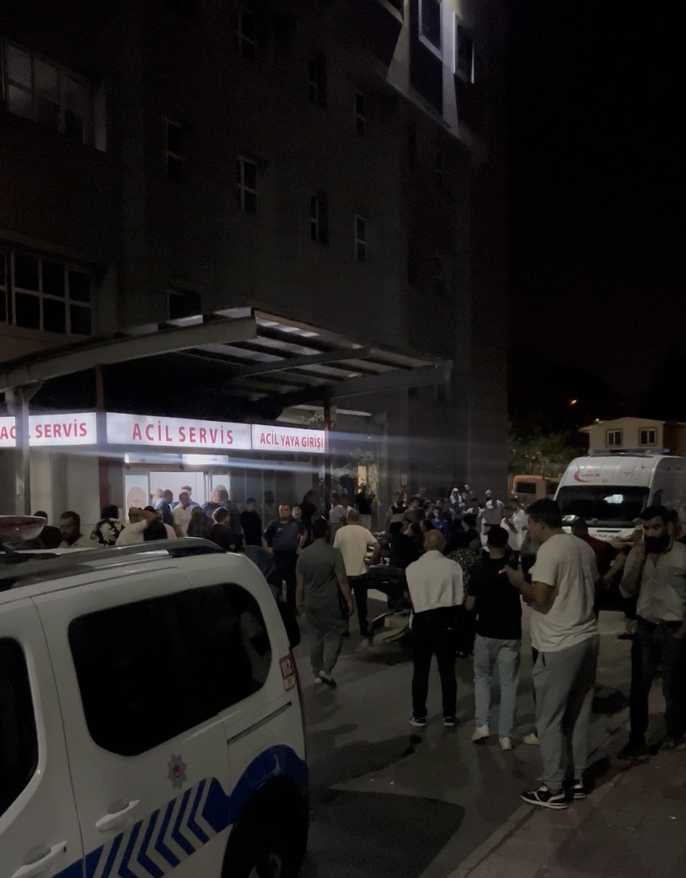 Eski Koca Dehşet Saçtı Defalarca Bıçakladığı Karısı Hayatını Kaybetti