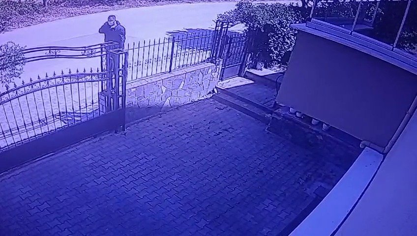 Telefon Dolandırıcıları Yaşlı Adamı 5 Milyon Lira Dolandırdı